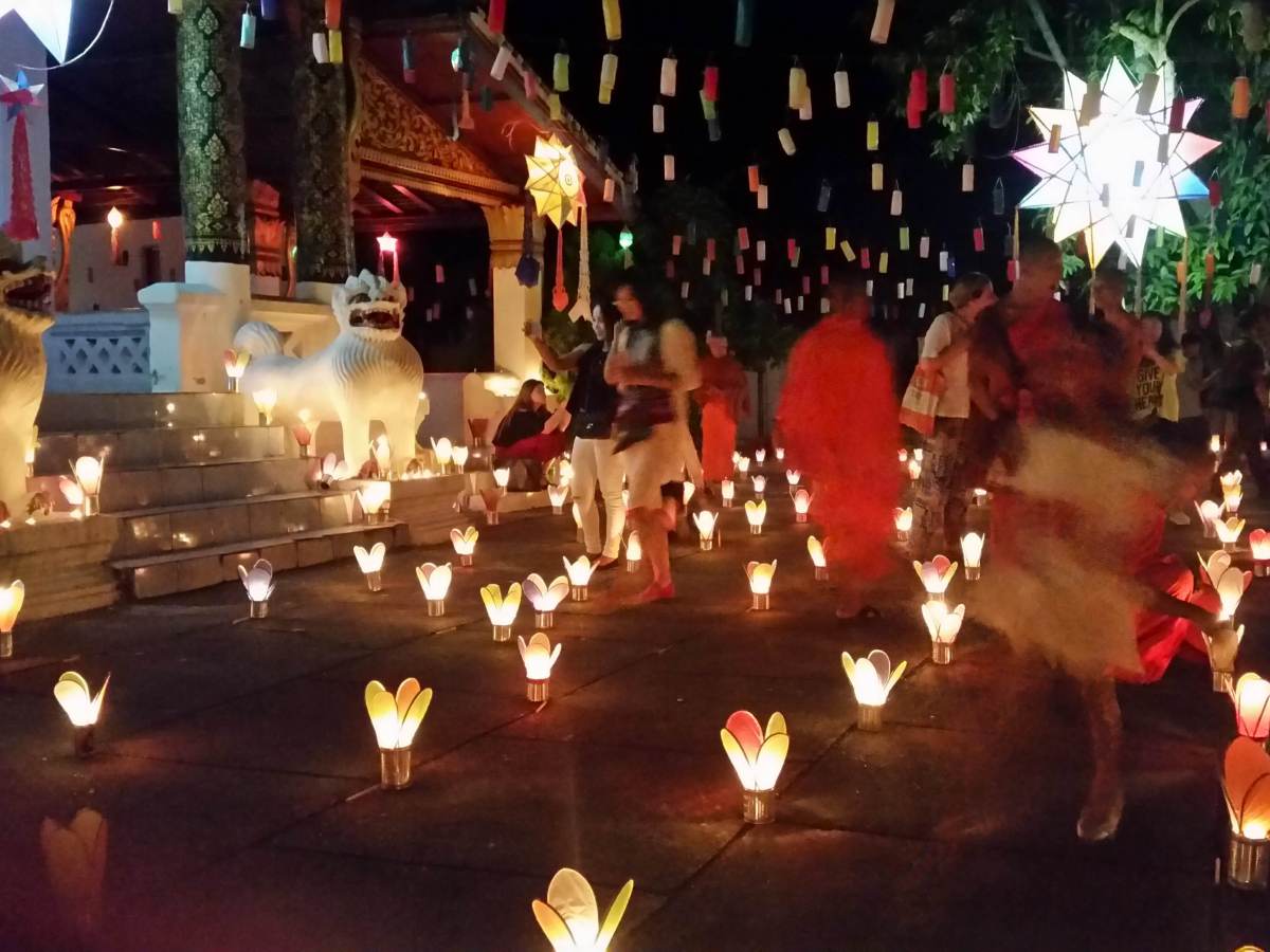 A night of a thousand lanterns: Experiencing Lhai Heua Fai in Luang Prabang