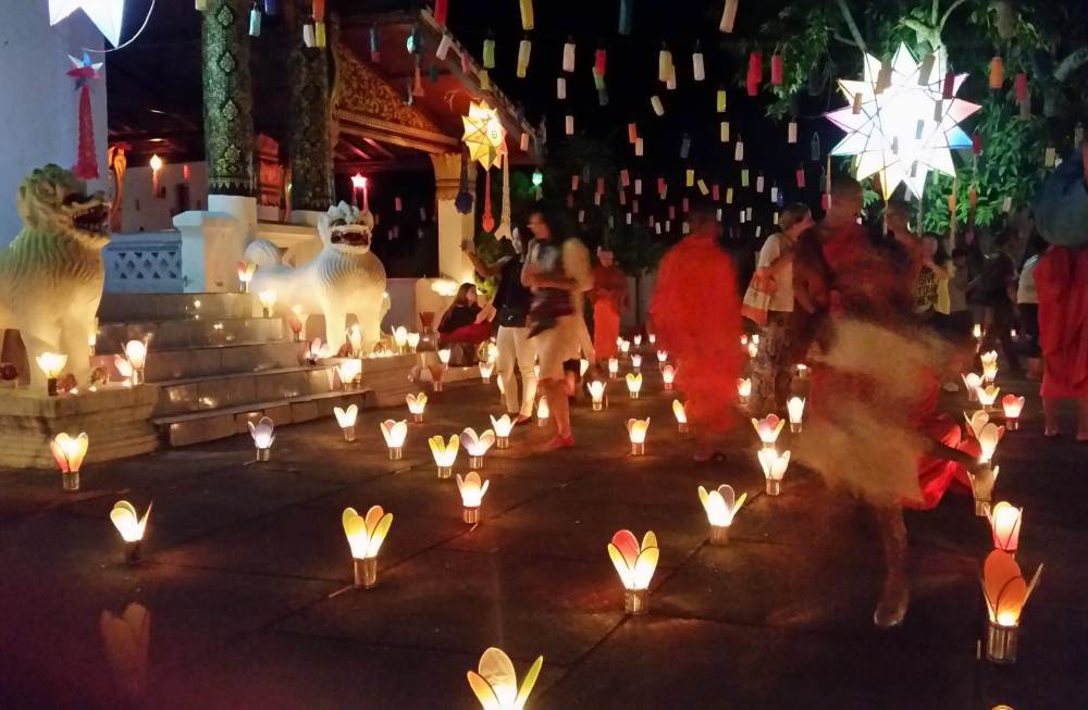 A night of a thousand lanterns: Experiencing Lhai Heua Fai in Luang Prabang